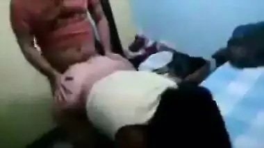 Desi Guy Fucking 2 Whores in a flat