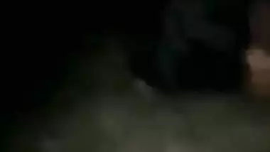 Village XXX whore has pussy fucked by Desi neighbour in the fresh air