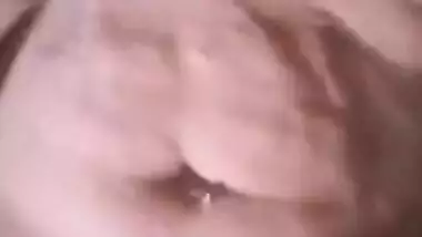 Desi wife makes a close-up XXX video for her husband and becomes MMS