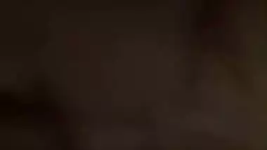 Skinny Desi girlfriend gets her XXX hairy pussy fucked by her boyfriend MMS