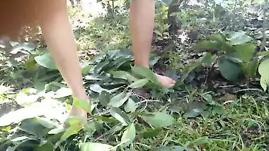 Indian Whore Outdoor Risky Public Sex In Field With Her Costumer