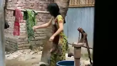 desi girl bathing outdoor for full video http://zipvale.com/FfNN