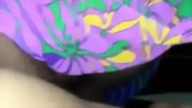 Amateur Indian wife demonstrates that her XXX sissy is ready for sex