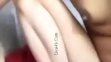 Desi girl has no sex toys still she gives hairy XXX orifice pleasure