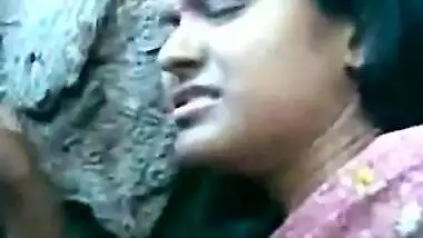 Watch this Pakistani boobs sucking video and enjoy shagging