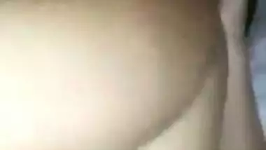 Desi looking girl anal fuck session with her lover