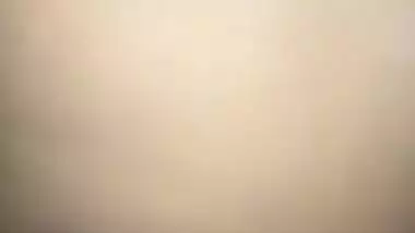 MMS video of mature Desi Bhabhi having XXX affair with brother-in-law