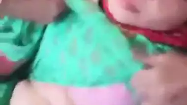 Pakistani boss secretary fondling sex in car video