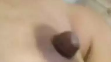 Unsatisfied bhabhi masterbating with cucumber