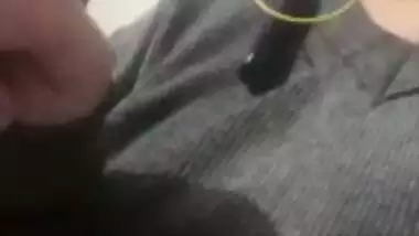 Big hot ass lady showing her plump pussy