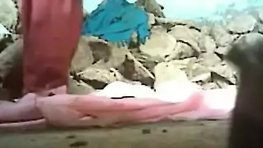 Mature Desi wife cheats on her husband with a young guy outdoor, mms sex