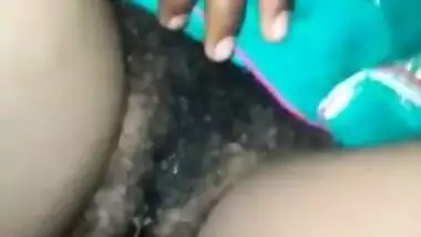 Hairy XXX pussy of Dehati chick gets drilled by Desi man in MMS vid