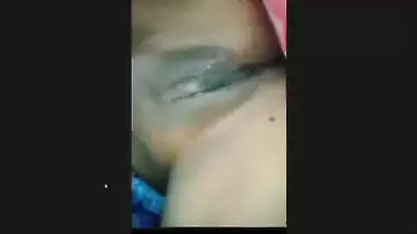 Indian gf nude wet pussy showing selfie video