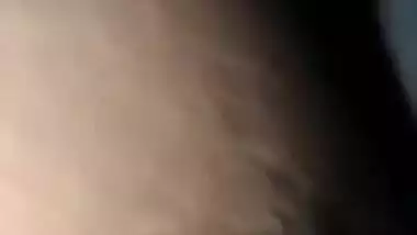 Desi housewife bares nipple but mustachioed guy licks it in XXX video