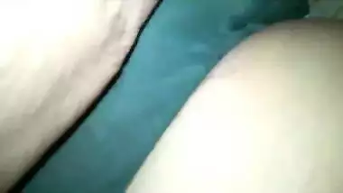 Man looks at Desi girlfriend's body and desire to film porn video fills him
