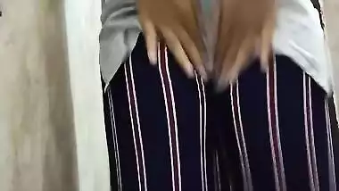 Bhen K Choot M Brush Daal Mene Pakda Daalte Hue With Li Ya